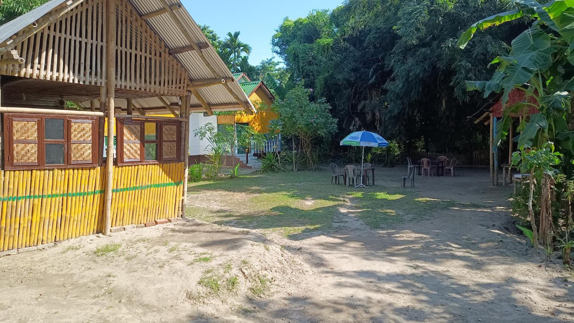 Jyoti Home Bamboo Garden Lodge Majuli Bagian luar foto